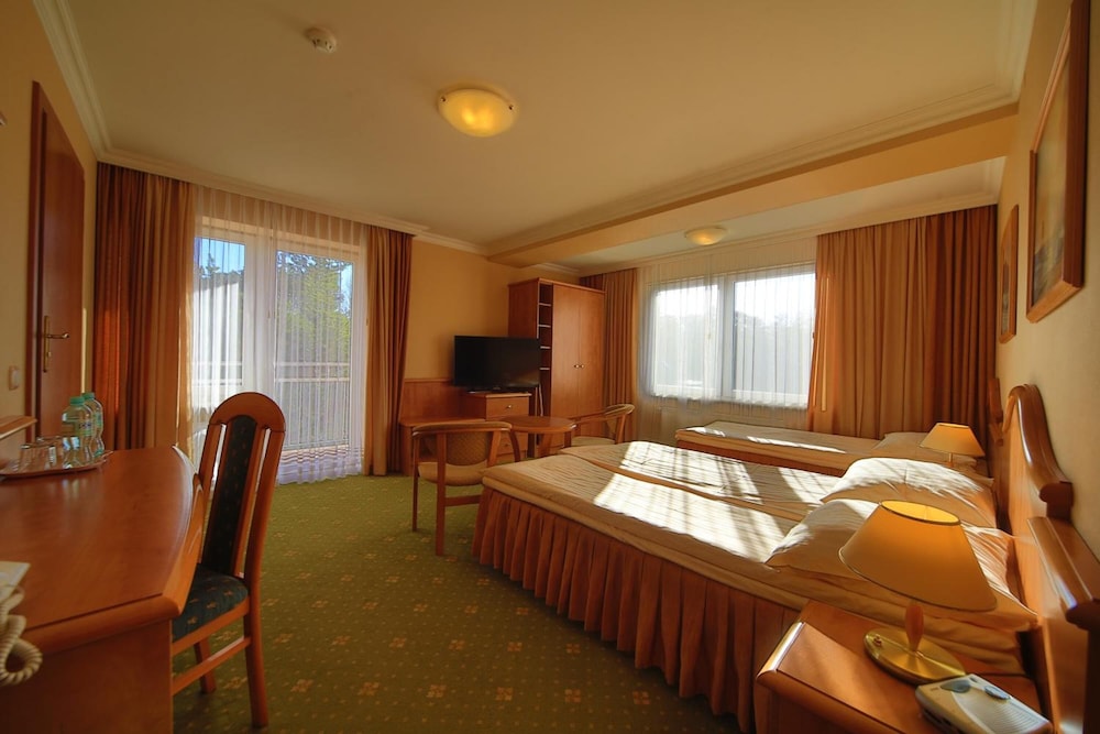 Hotel Polaris Iii 44/64