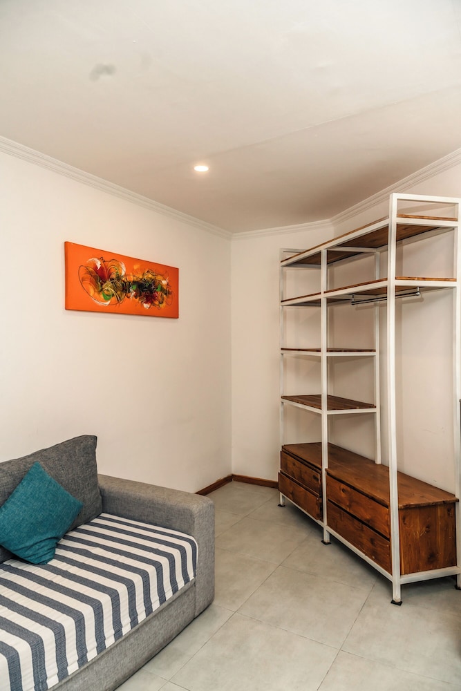 Komodo Suites Downtown 40/50