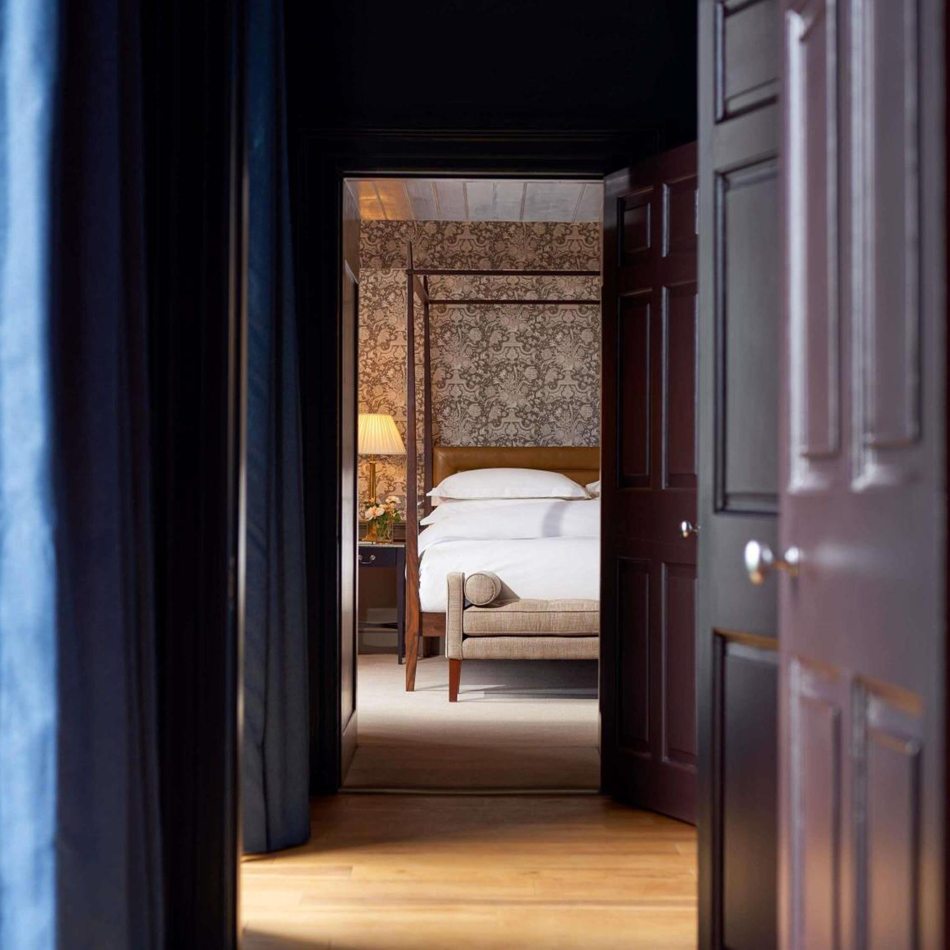 Signature, Fairmont, Suite