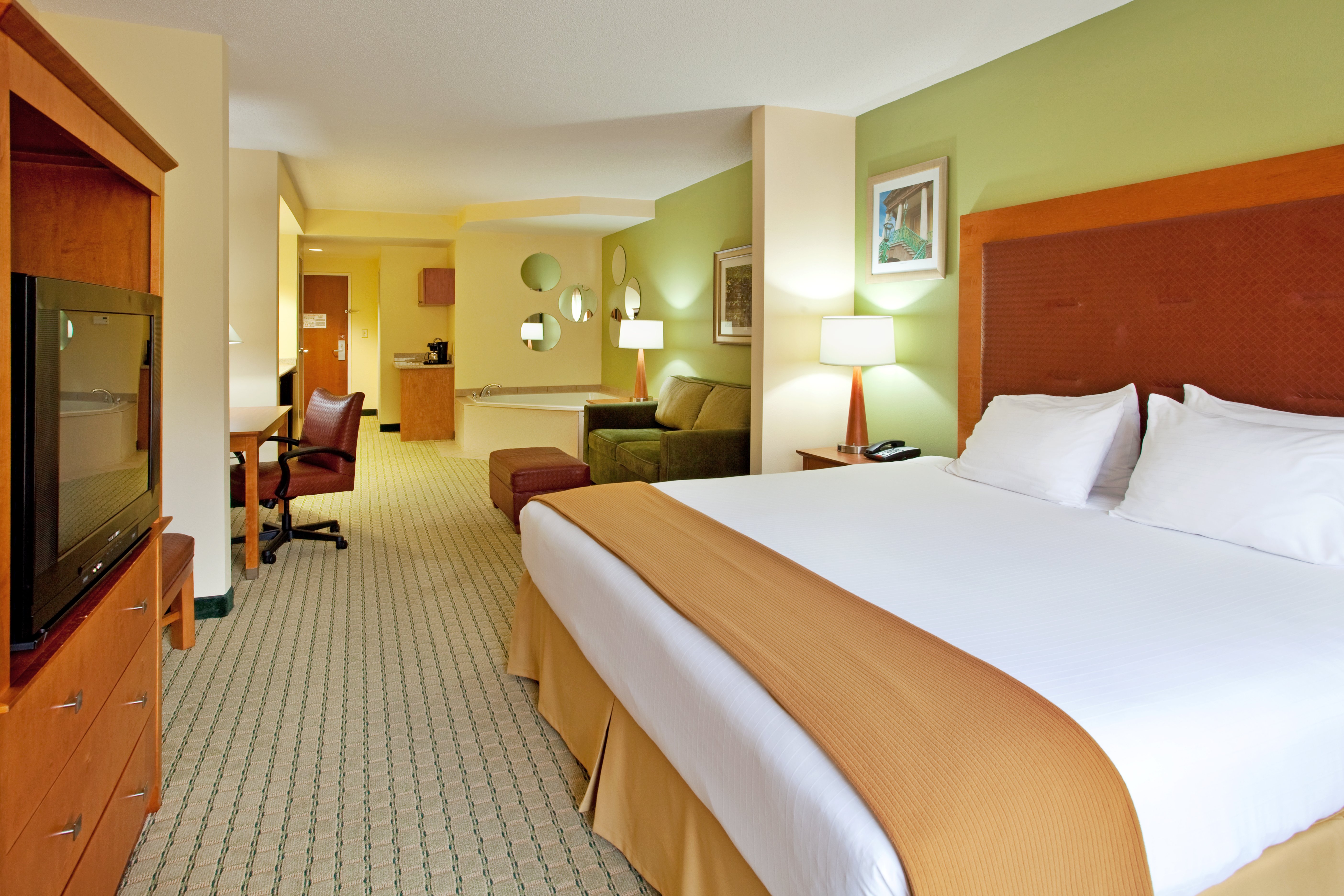 Holiday Inn Express Hotel And Suites Charleston North 17/56