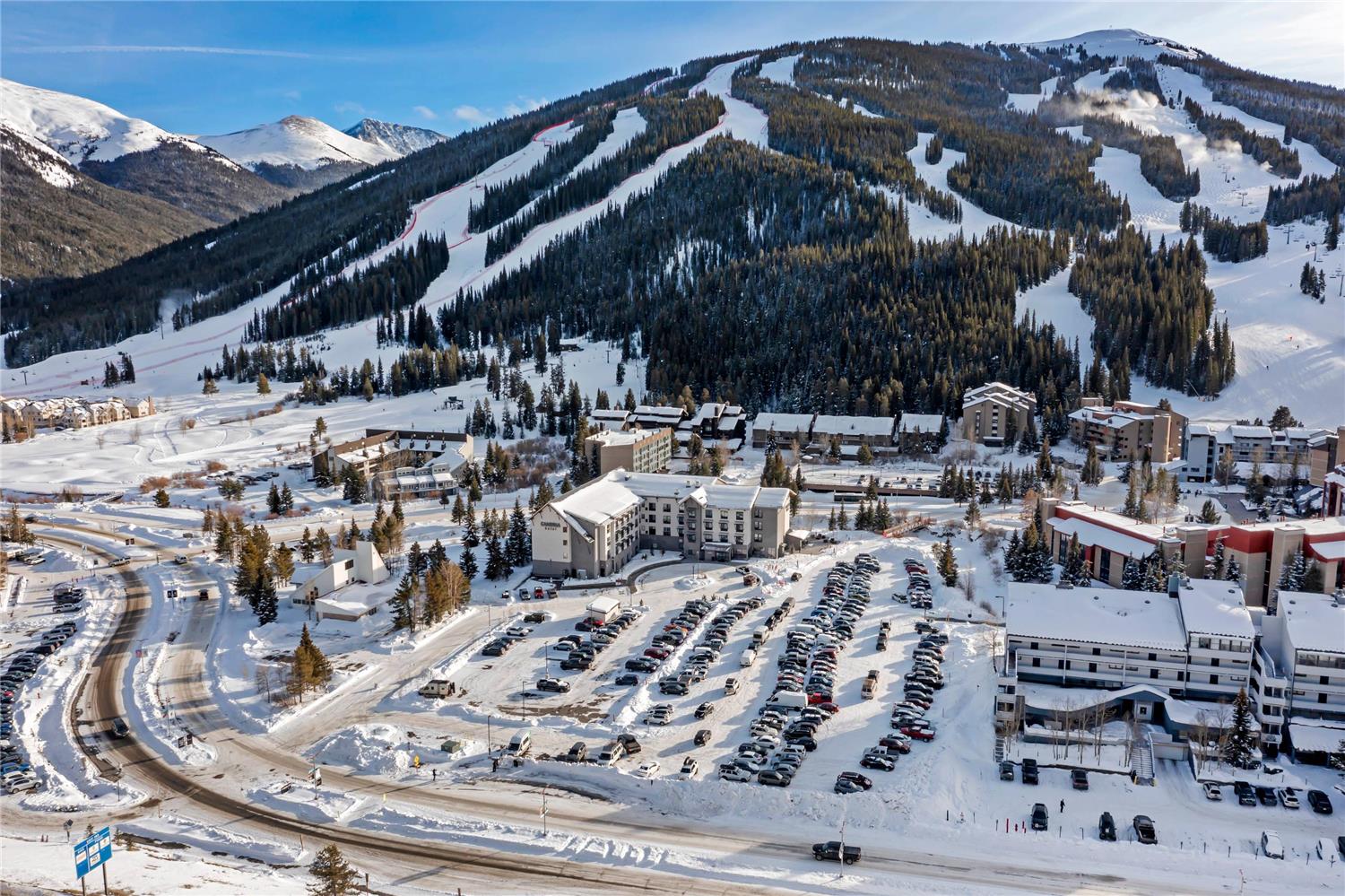 Cambria Hotel Copper Mountain 25/29