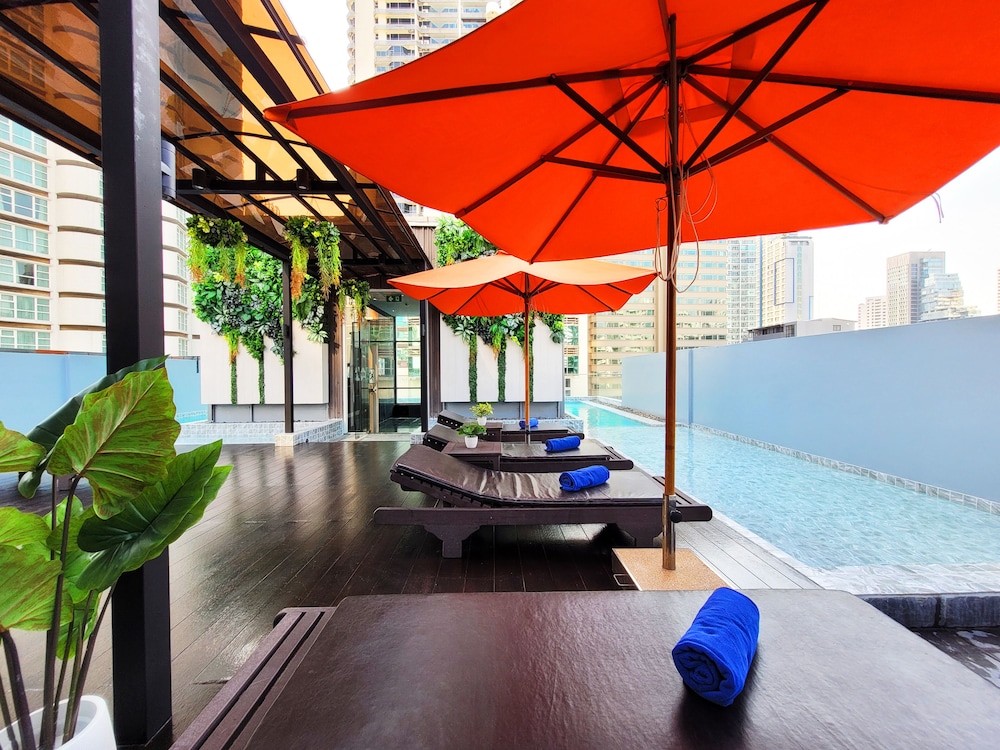 Hotel Citrus Sukhumvit 13 by Compass Hospitality 65/70