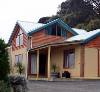 EASTERN REEF COTTAGES 2/56