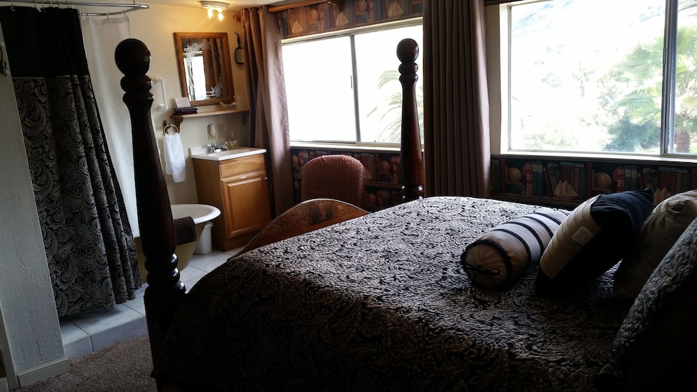 Plantation Bed & Breakfast 11/50