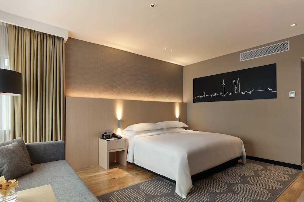 Renaissance Kuala Lumpur Hotel & Convention Centre 8/35