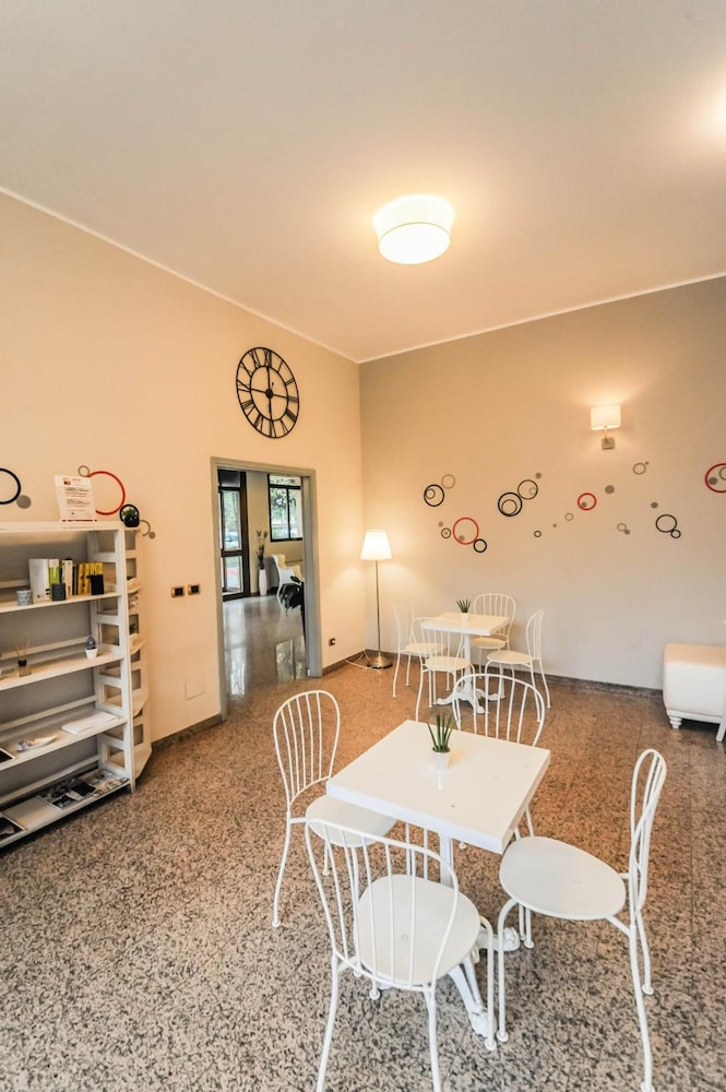 Hotel Brianza 37/58