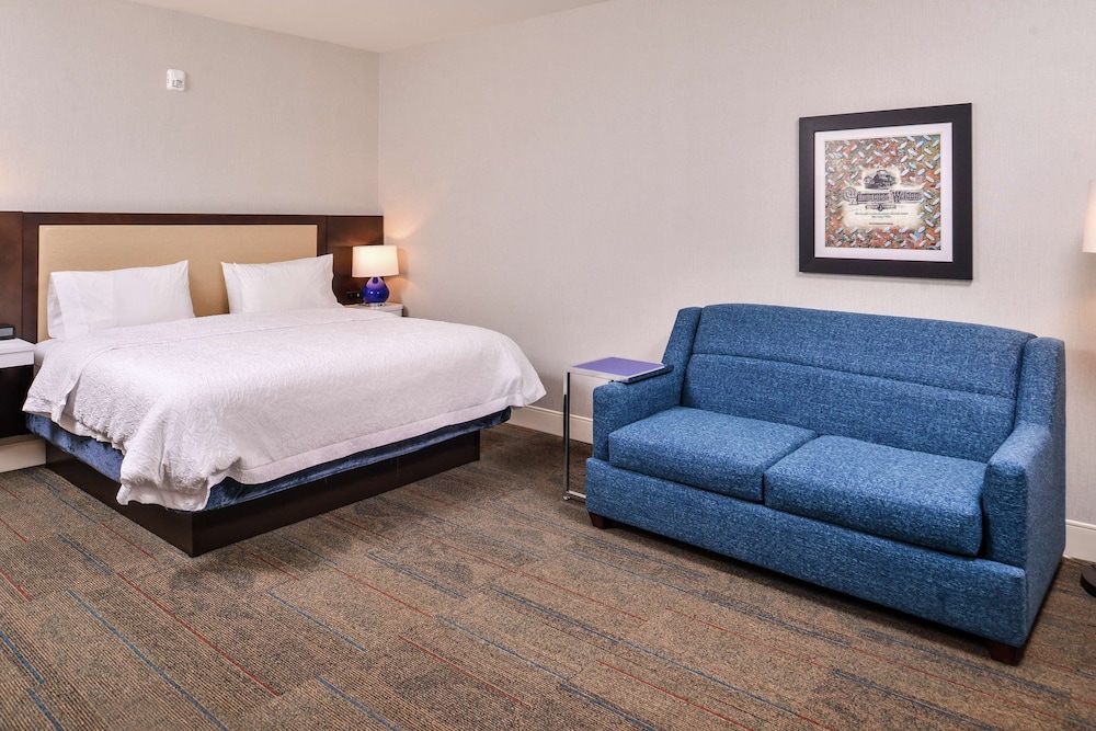 Hampton Inn Benson Nc 19/66
