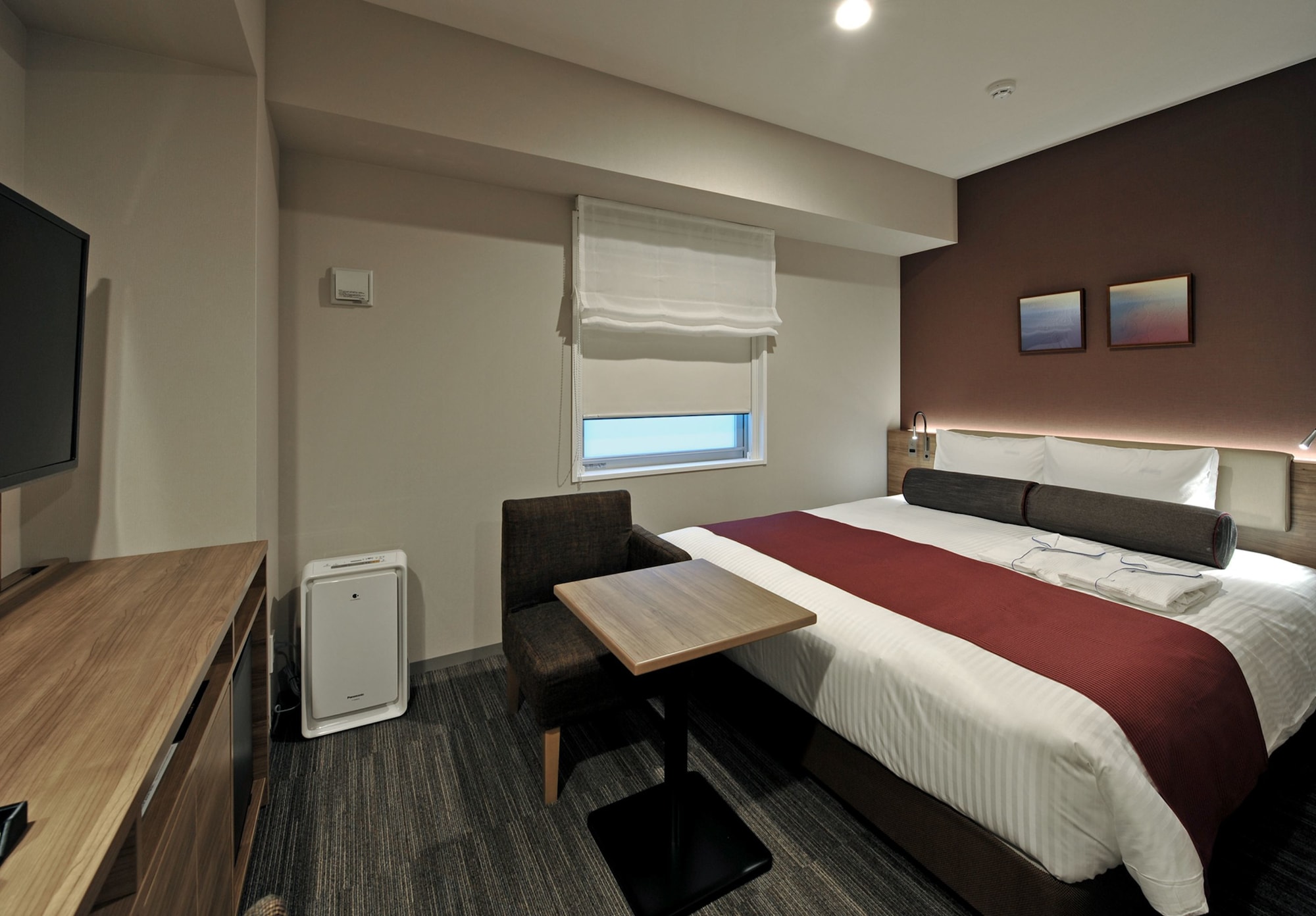 DELUXE, DOUBLE BED