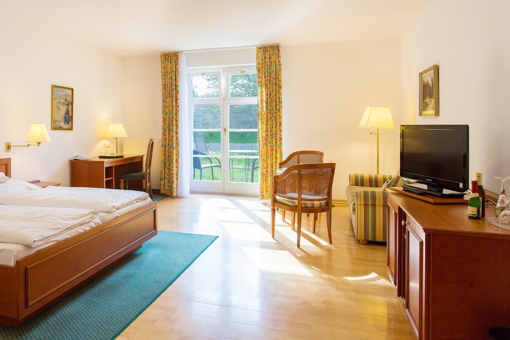Churfuerstliche Waldschaenke Moritzburg 33/62