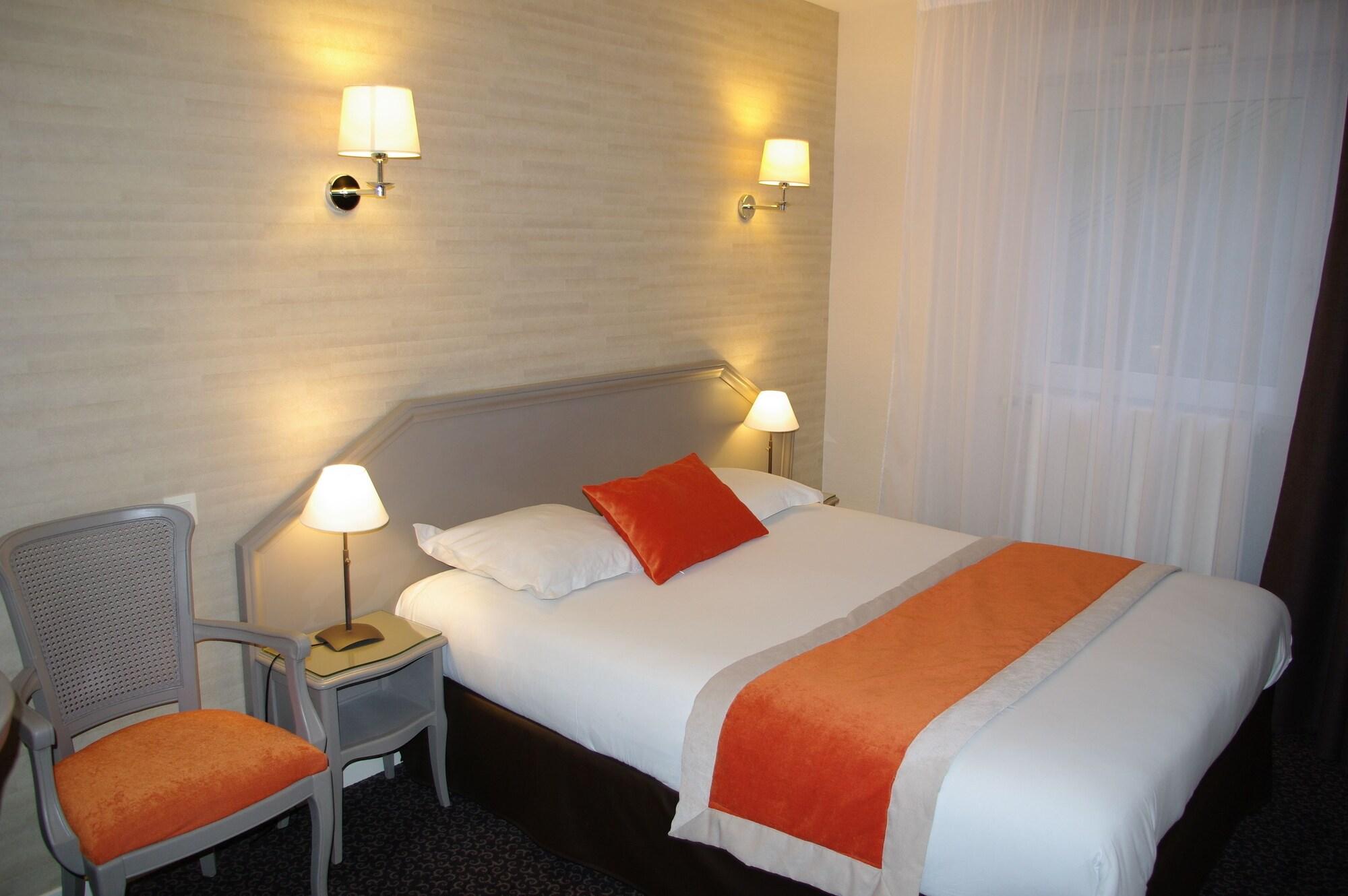 Hotel De La Gare Troyes Centre 17/55