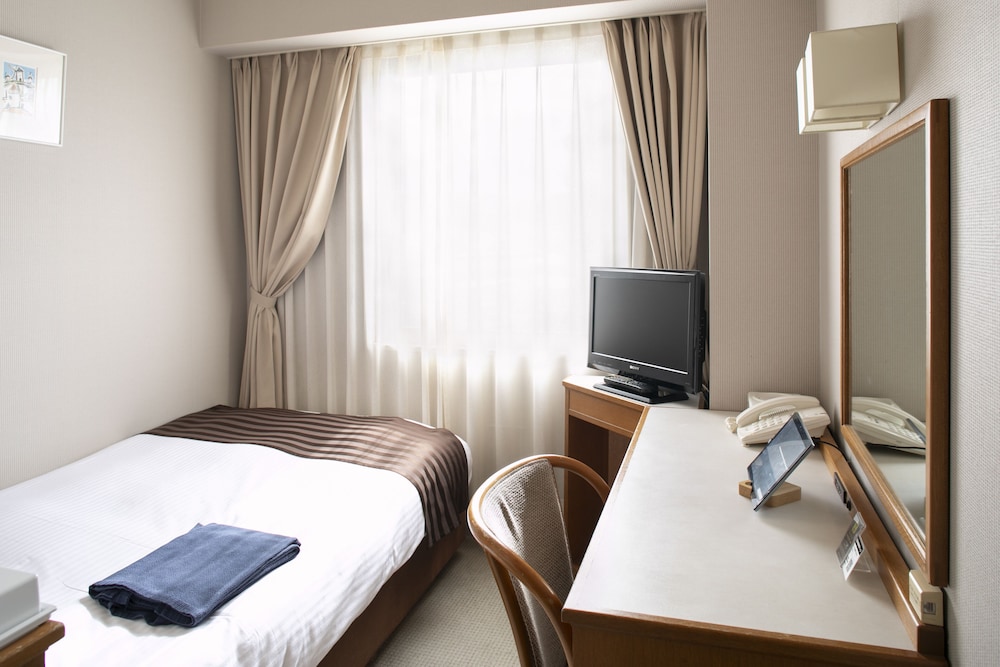 Yokote Plaza Hotel 33/34