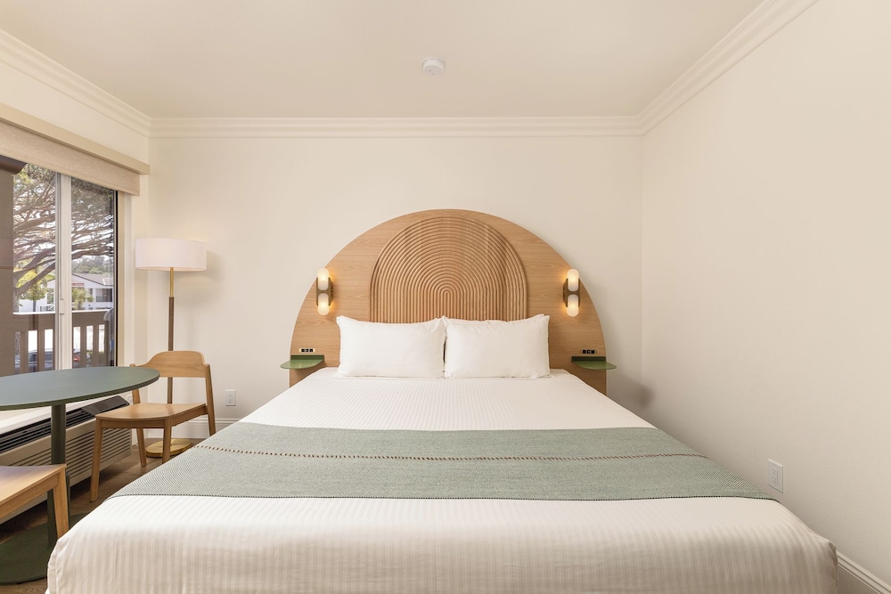 Renovated, Deluxe, King Bed