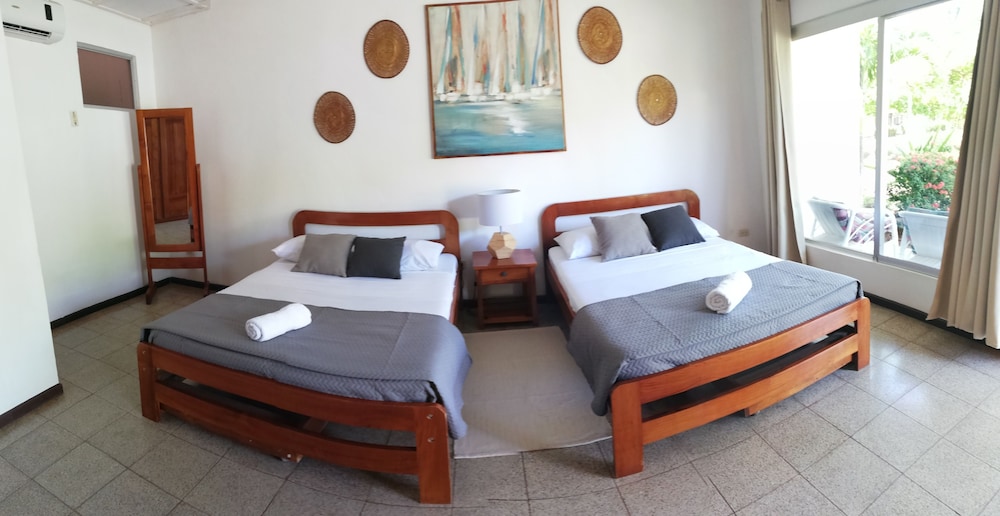 La Isla Hotel 5/35