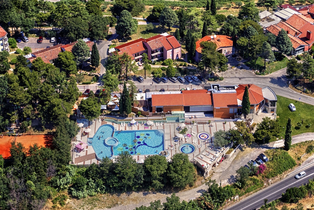 Belvedere Resort Hotels 9/62