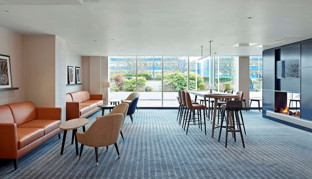HYATT PLACE LONDON HEATHROW AIRPORT 49/77