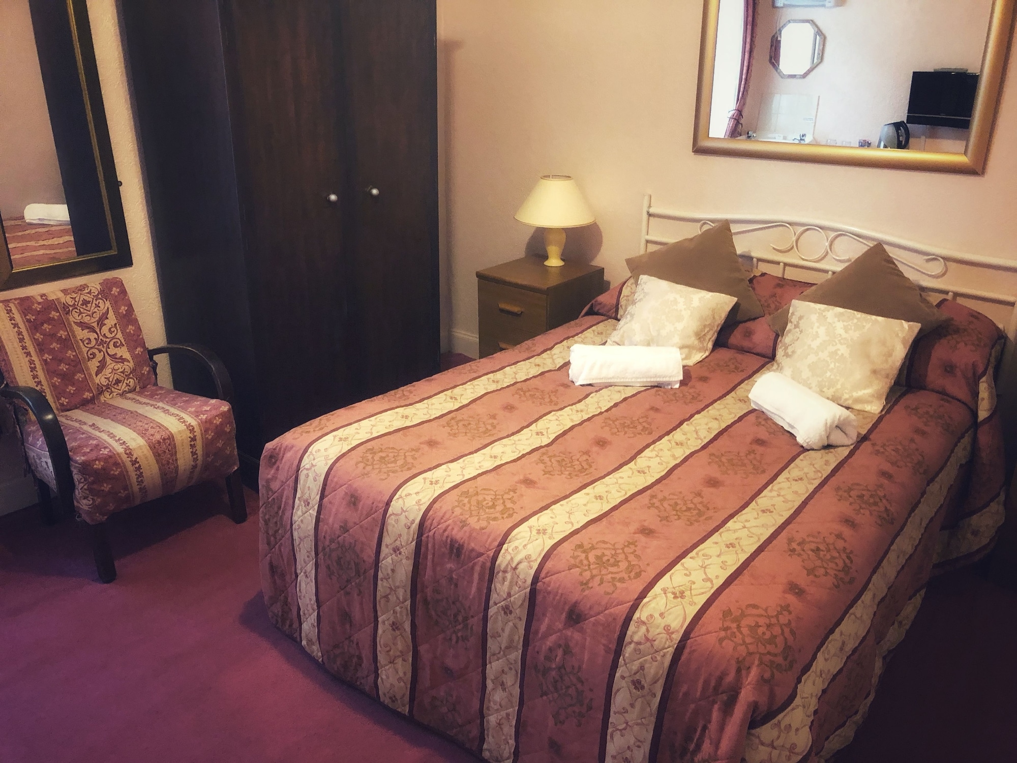 Room, Double Bed, External Bathroom