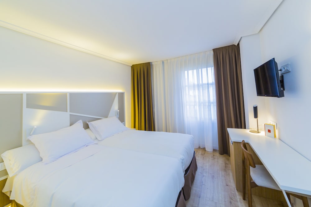 Hotel Canitas Maite Gastronomico 13/38
