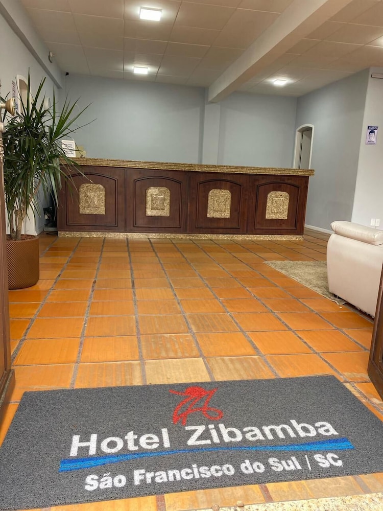 Hotel Zibamba 6/23
