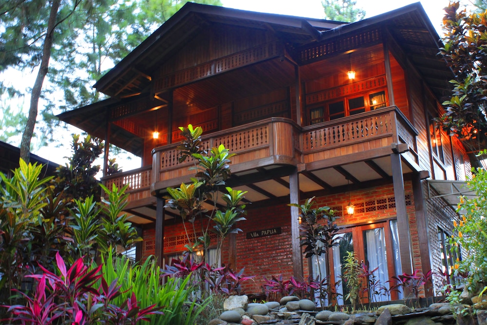 Jambuluwuk Convention Hall and Resort Puncak photo5