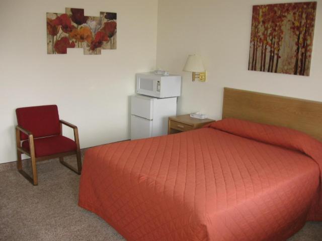 Little Bear Motel 26/43