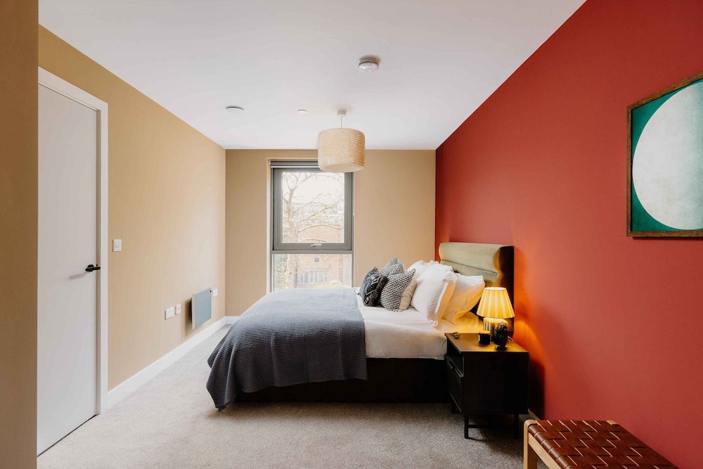 Apartment, King Bed
