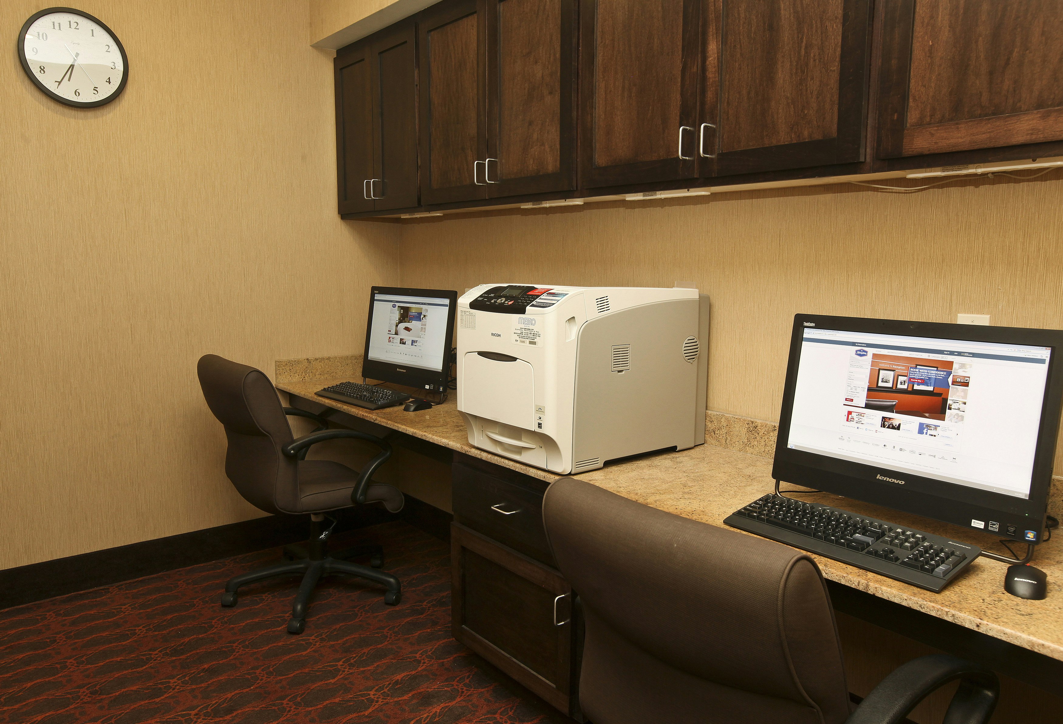 Hampton Inn Suites Fargo Medical Center 25/36