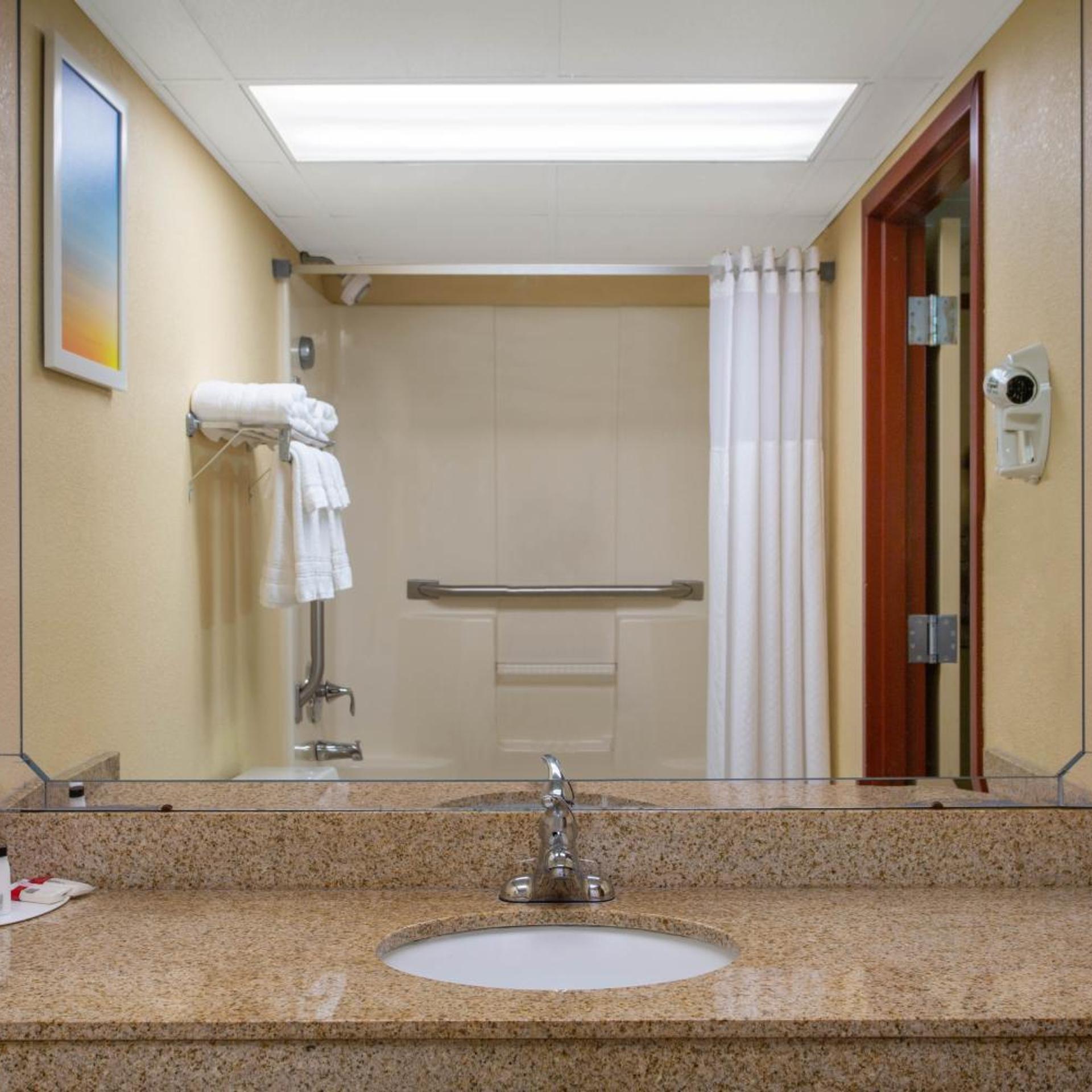 غرفة ديلوكس بسريرين مزدوجين، Days Inn by Wyndham Hillsborough 6/8