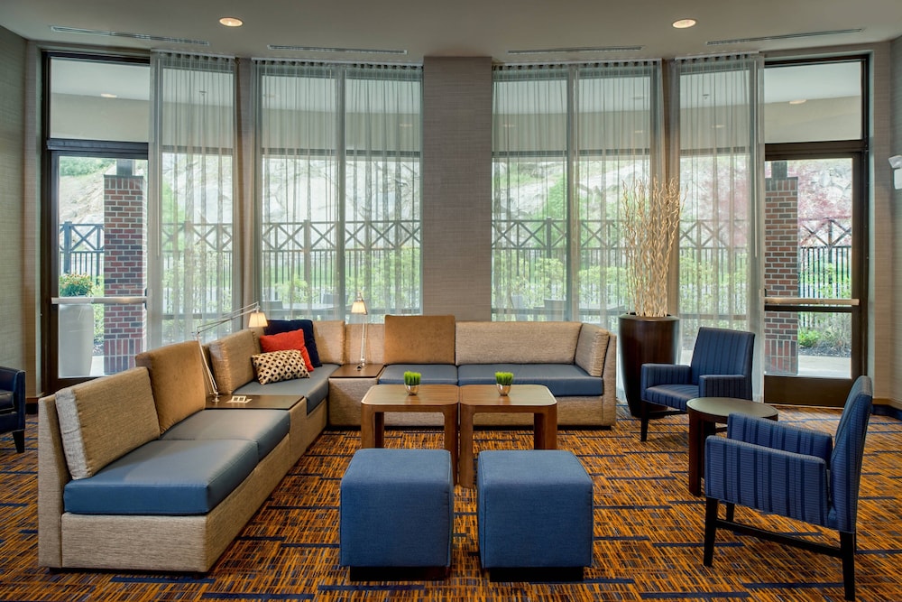 Courtyard By Marriott Hanover Lebanon 33/56