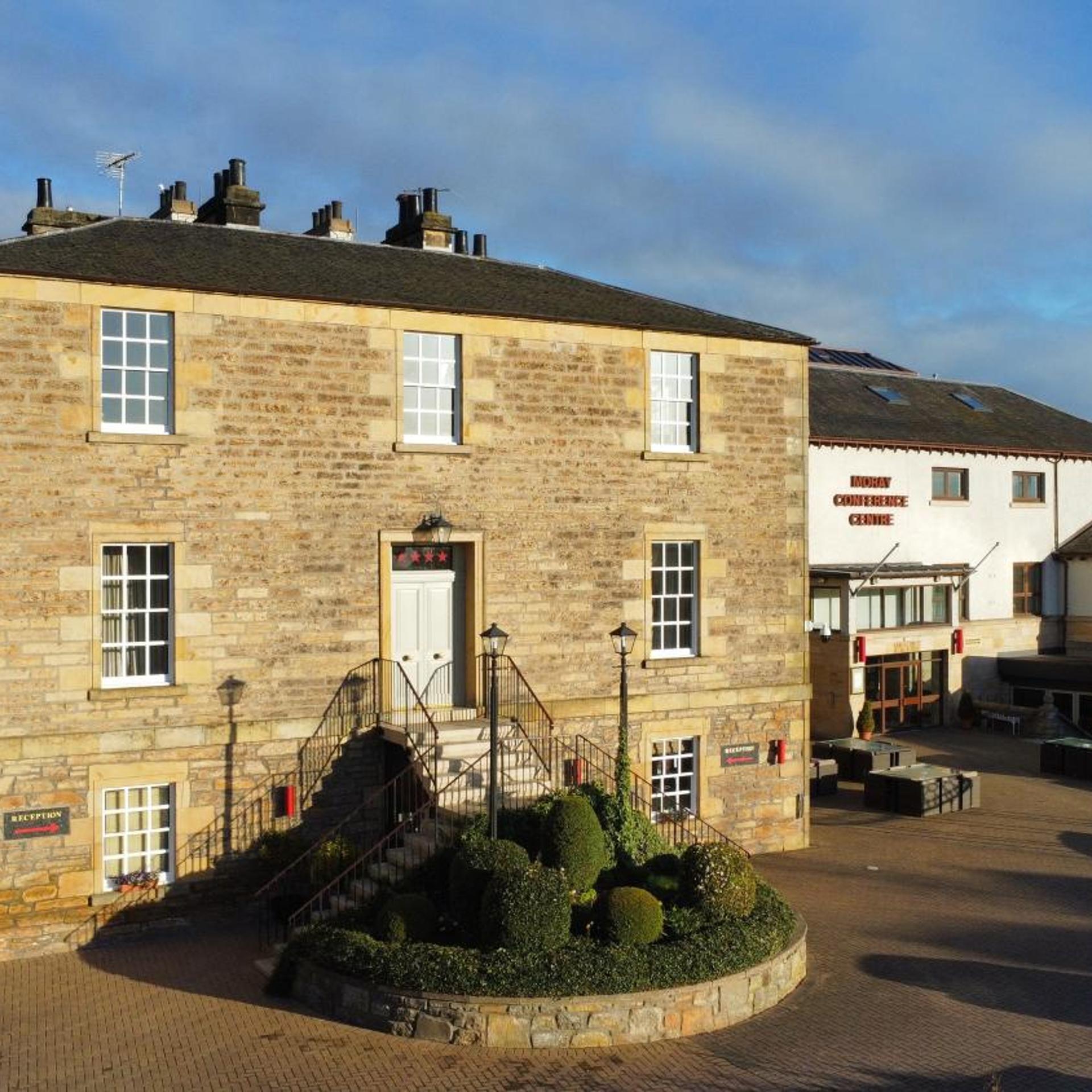 The Mansefield Hotel 54/59