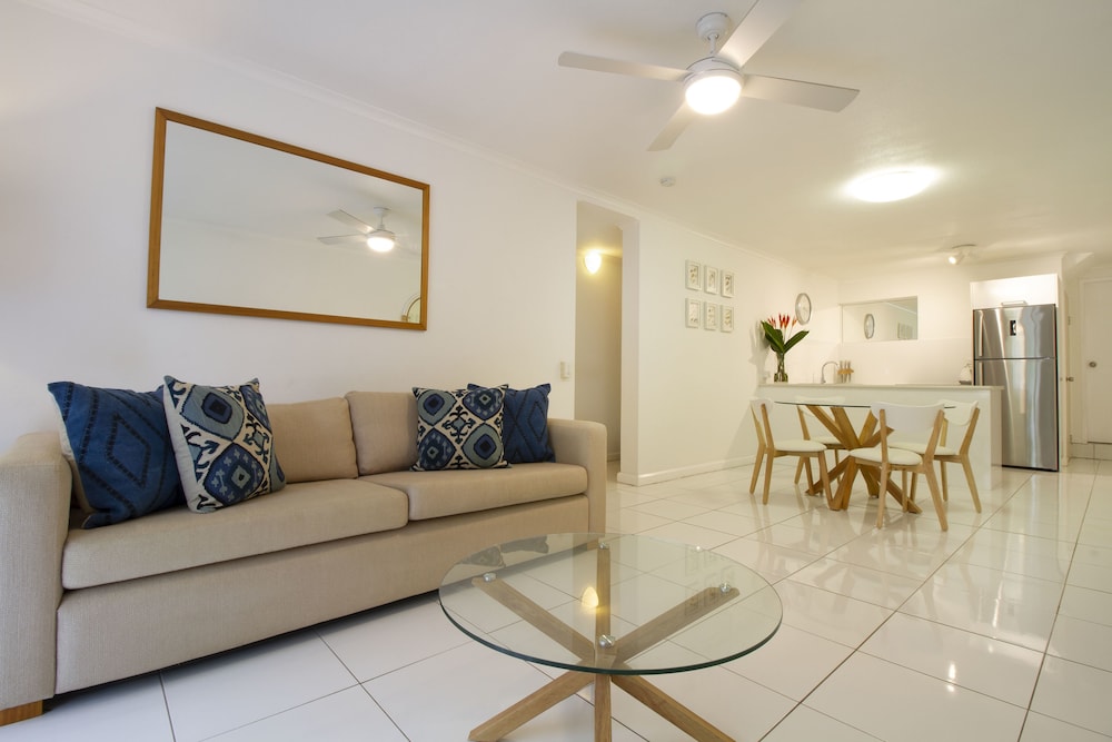 Apartments At the White House Port Douglas 42/65