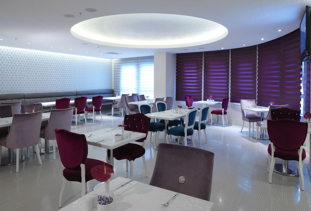 Ramada Encore by Wyndham Konya Karatay 51/60