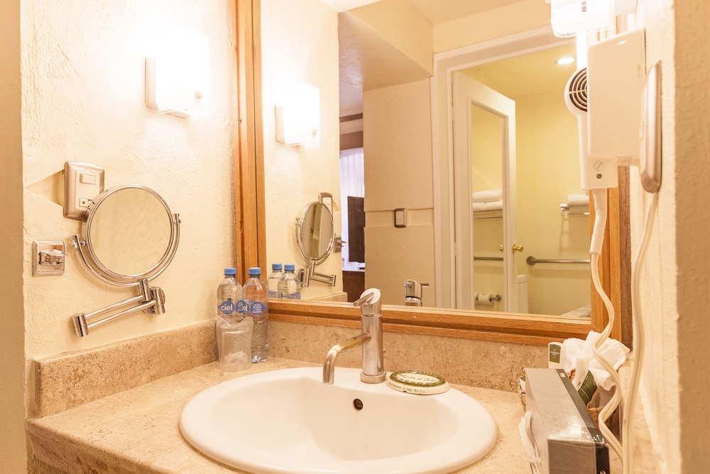 Exclusive, Suite, 2 Double Beds, Sofa