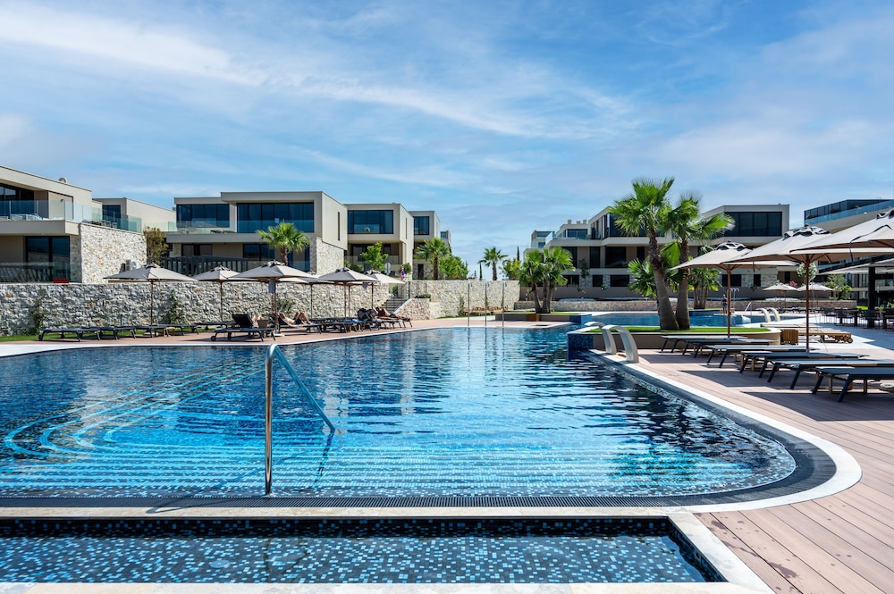 Petram Resort & Residences 8/68