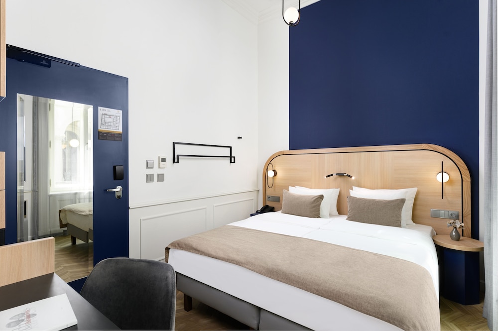 BASIC, DOUBLE BED