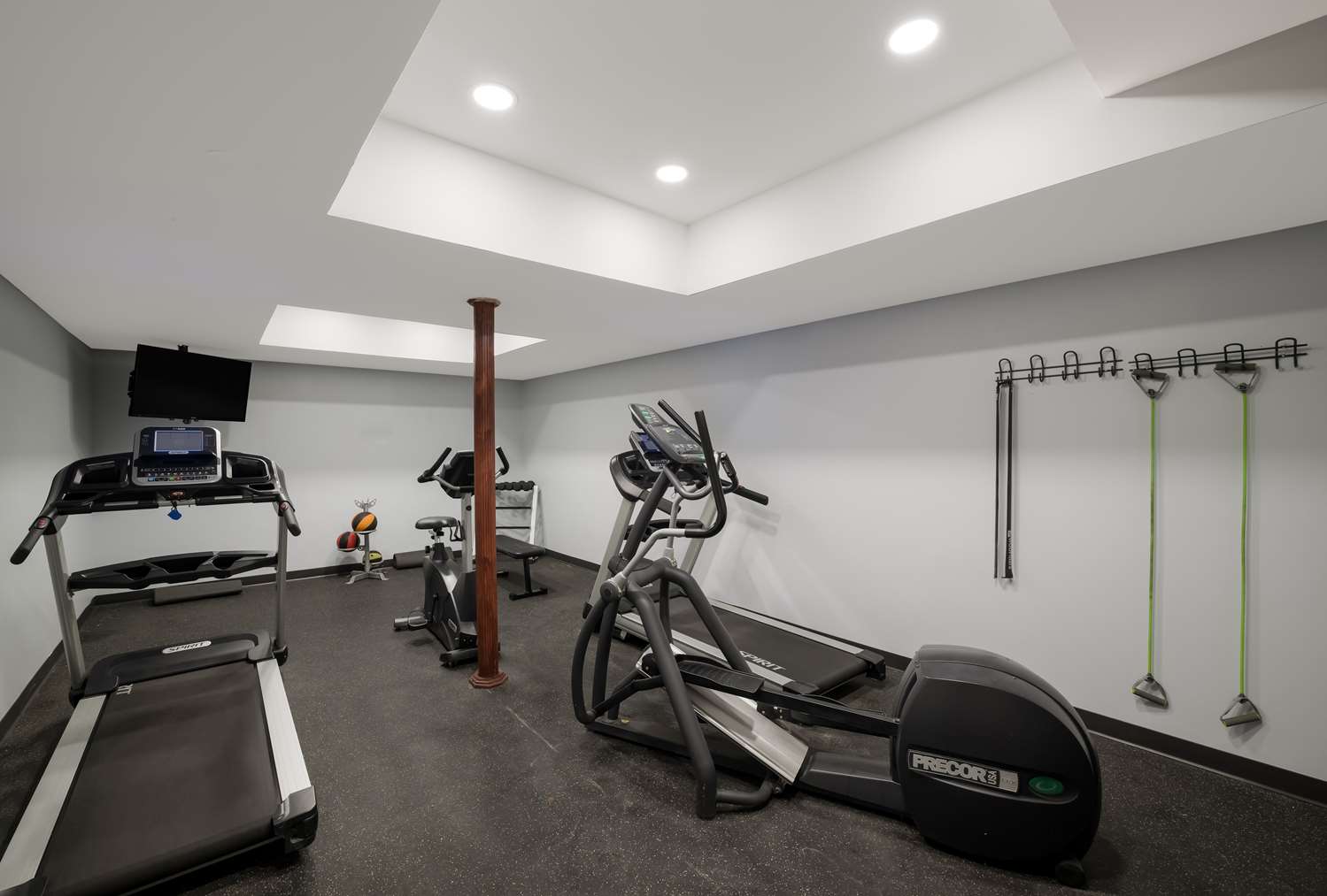 SureStay Plus by Best Western Woodbury Inn 24/35