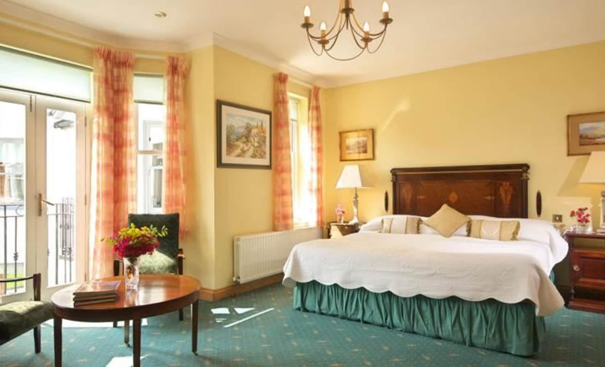 JUNIOR SUITE, KING BED, GARDEN VIEW, GARDEN AREA