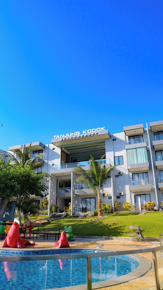 Tanjung Kodok Beach Resort 4/38