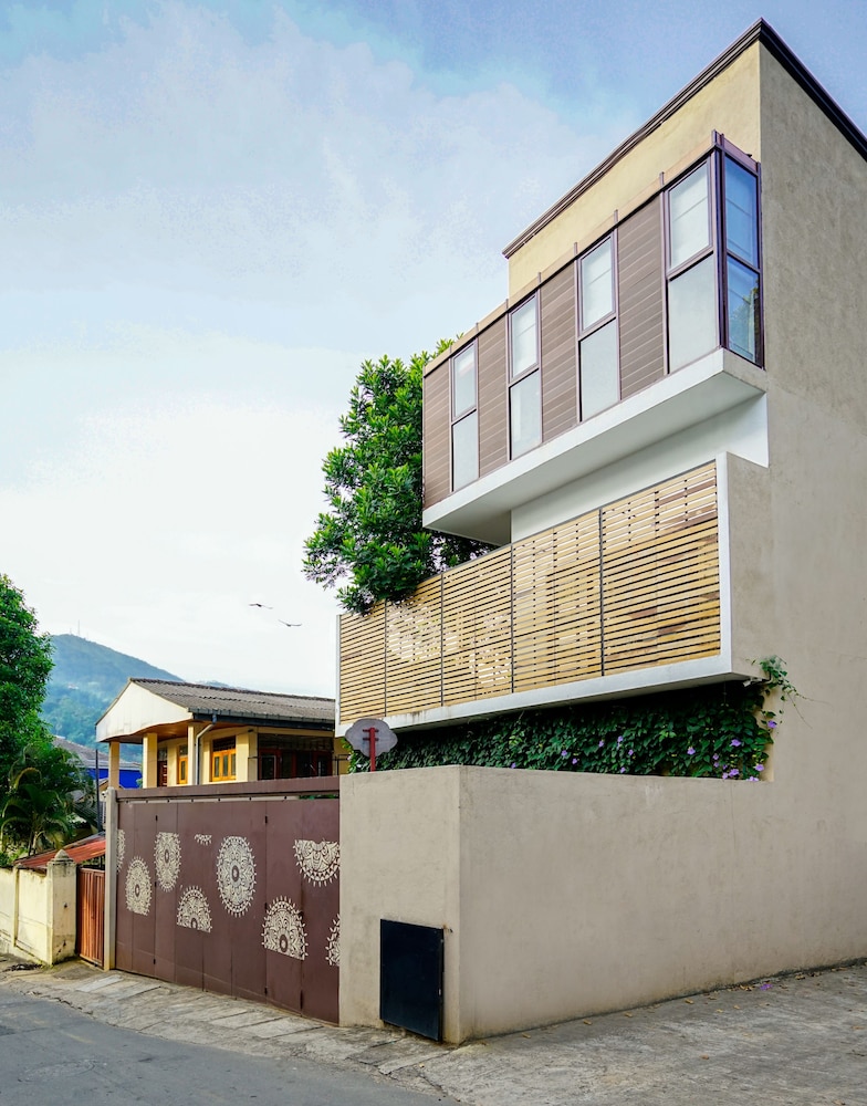 Atelier Kandy 41/50
