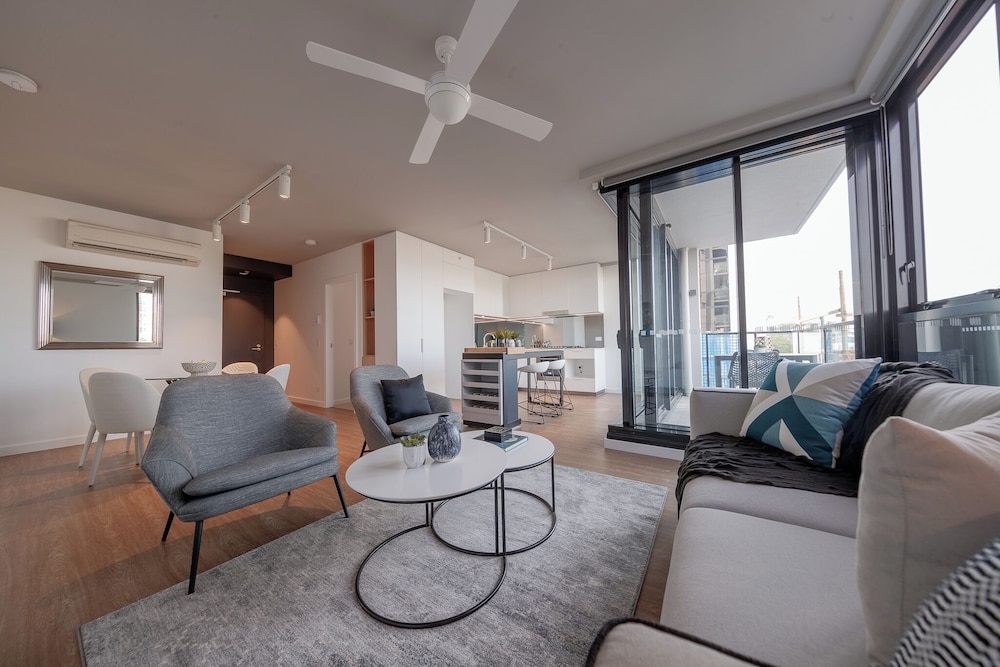 Kingstreet Residences 28/40
