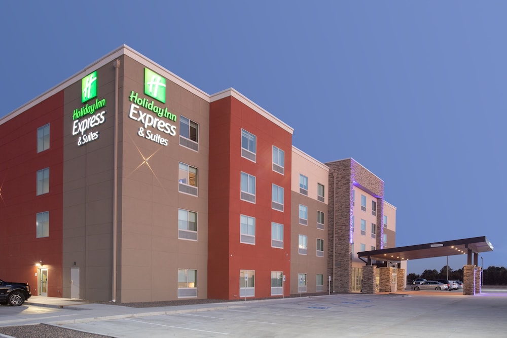 Holiday Inn Express & Suites Goodland I-70 39/45