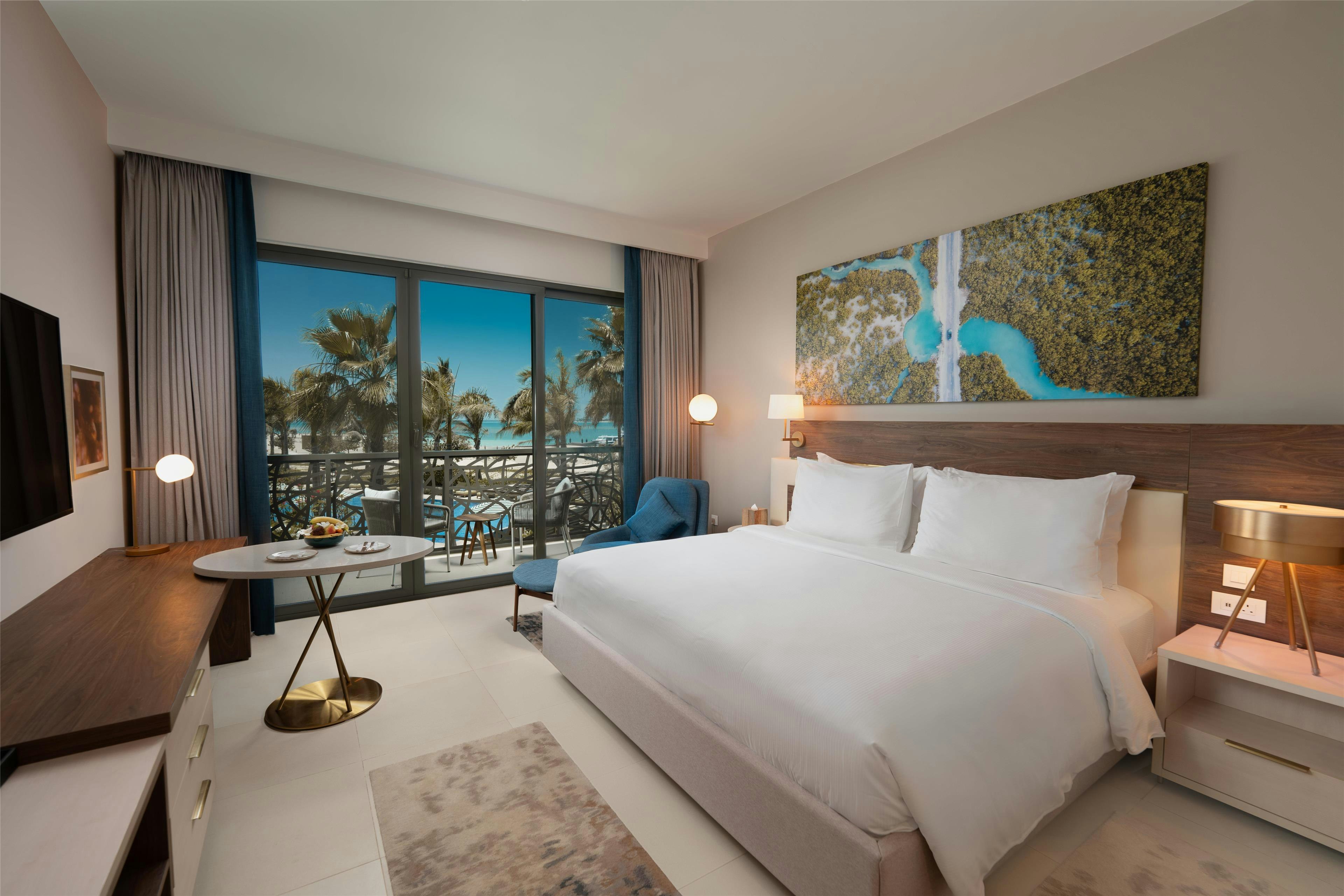 Deluxe, King Bed