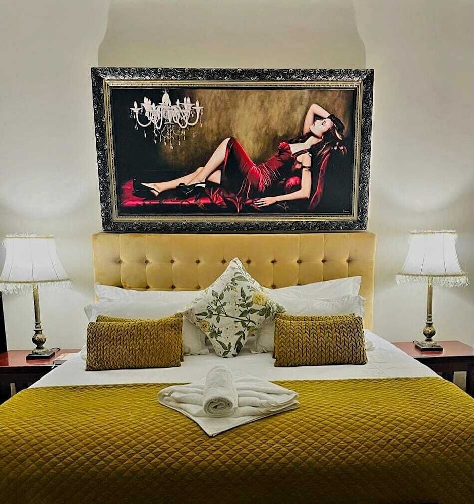 Casa Flora Guesthouse 11/75