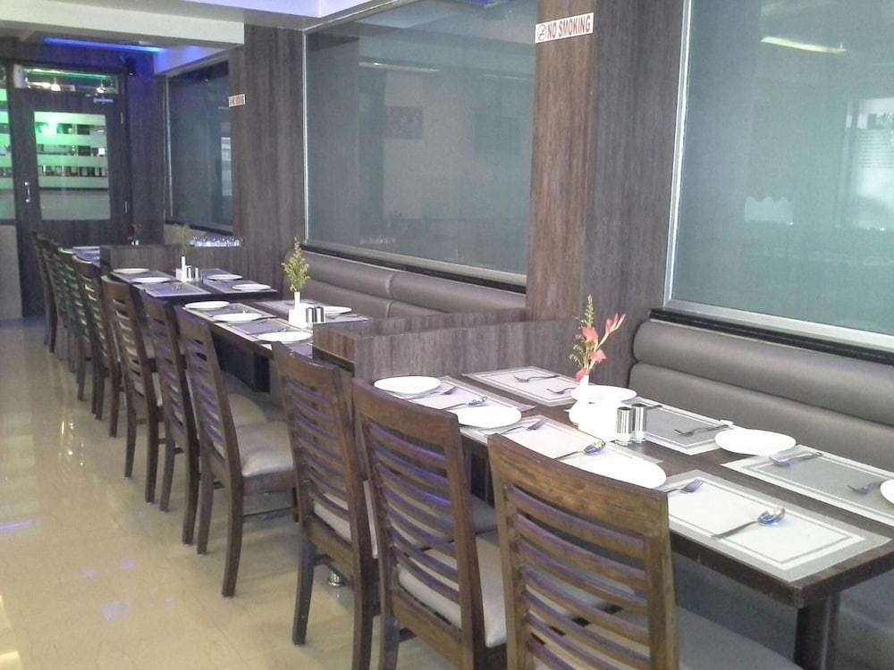 Hotel Galaxy's Vaibhav 28/40