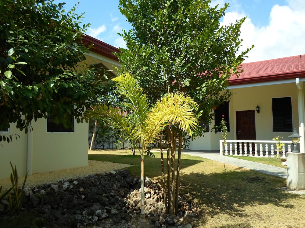 Meili Beach Resort 43/57