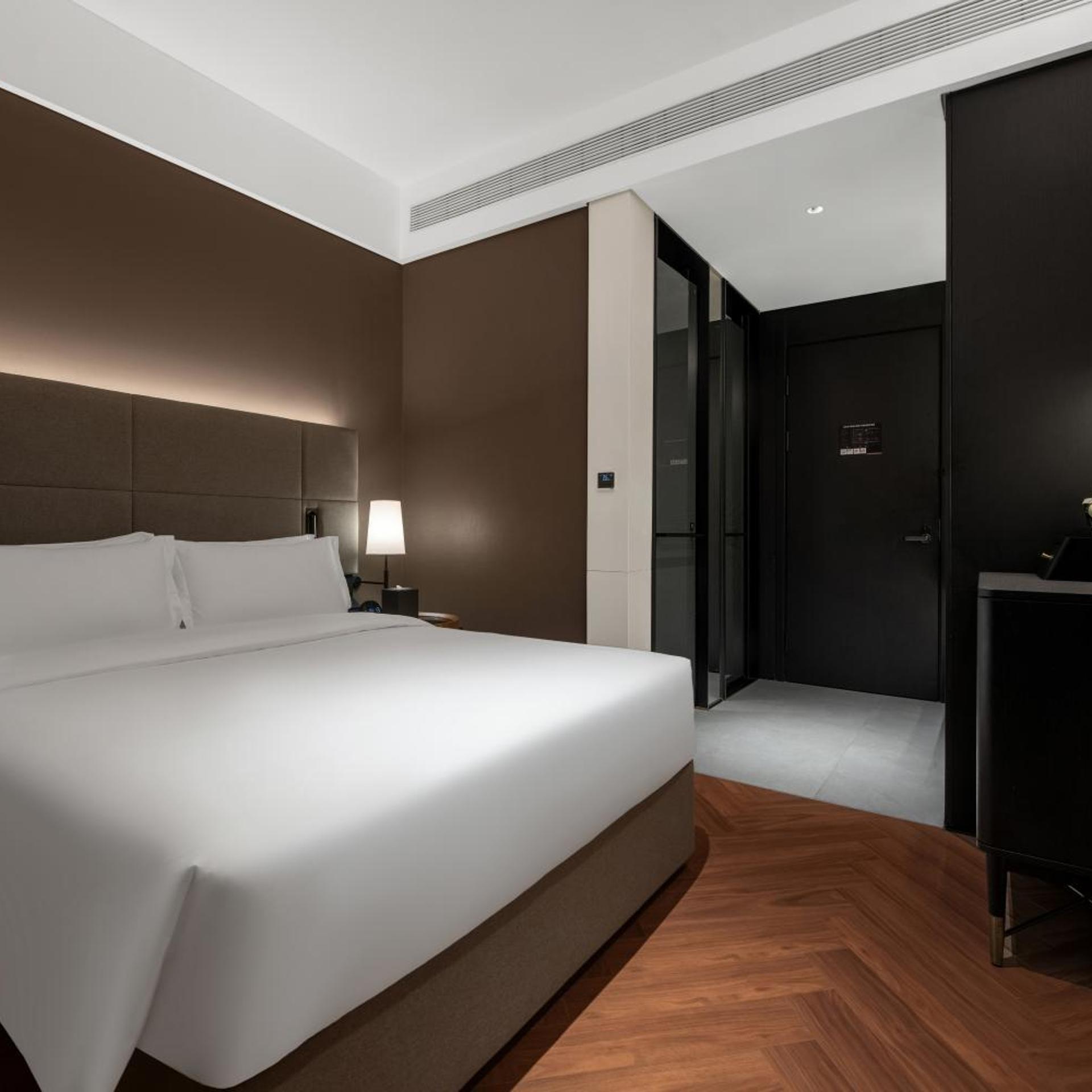 Shenzhen Nanshan Auspices Hotel (Wanxiang Tiandi Branch) 18/56