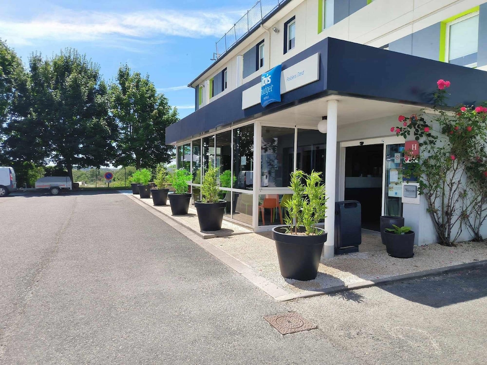Ibis Budget Poitiers Nord Futuroscope 62/71