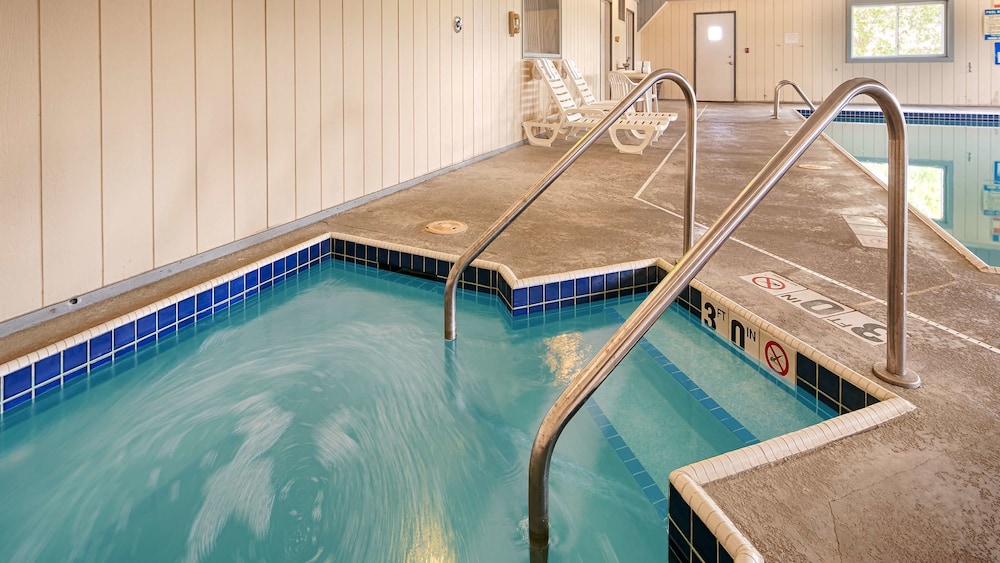 Baymont by Wyndham Danville IL 24/41
