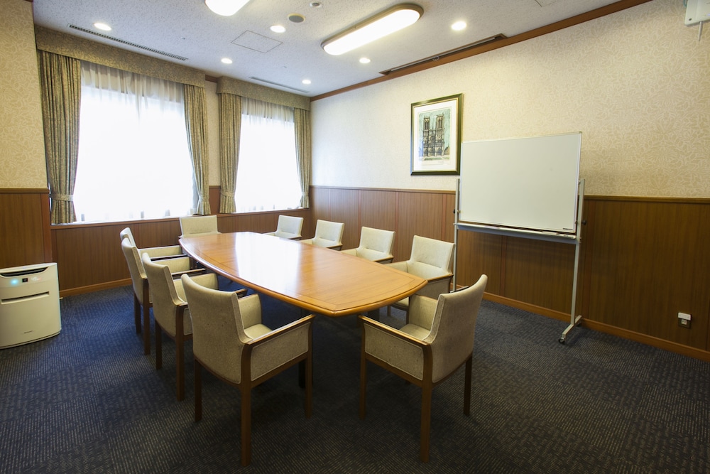 Hotel Jal City Aomori 75/87