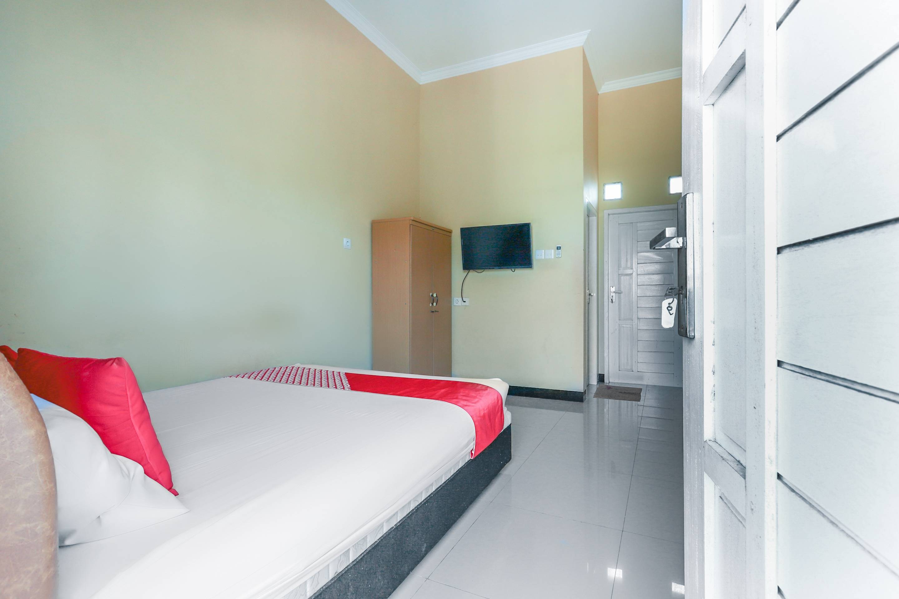 OYO 3731 Pelangi Guest House 10/19