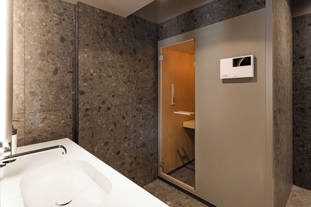 Suite, Queen Bed, Sofa, Sauna